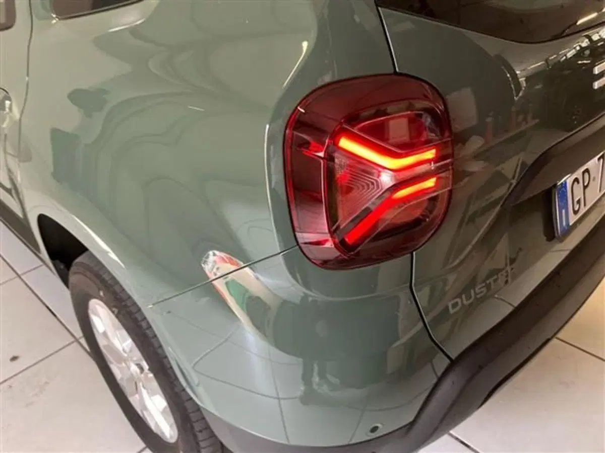 Dacia Duster usata a Como (8)