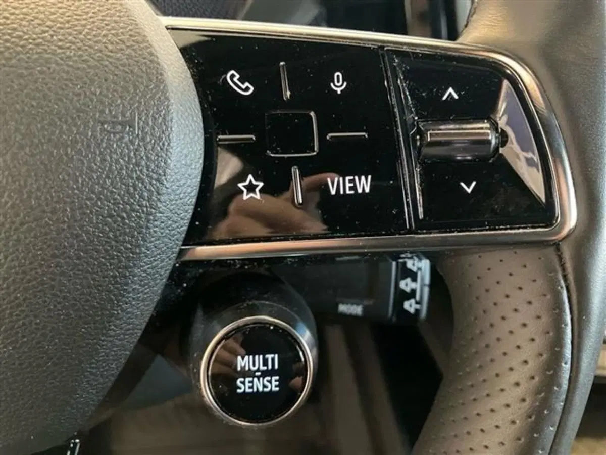 Renault Megane E-Tech Electric usata a Como (18)