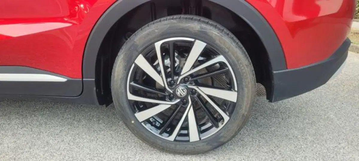 Mg ZS nuova a Napoli (5)