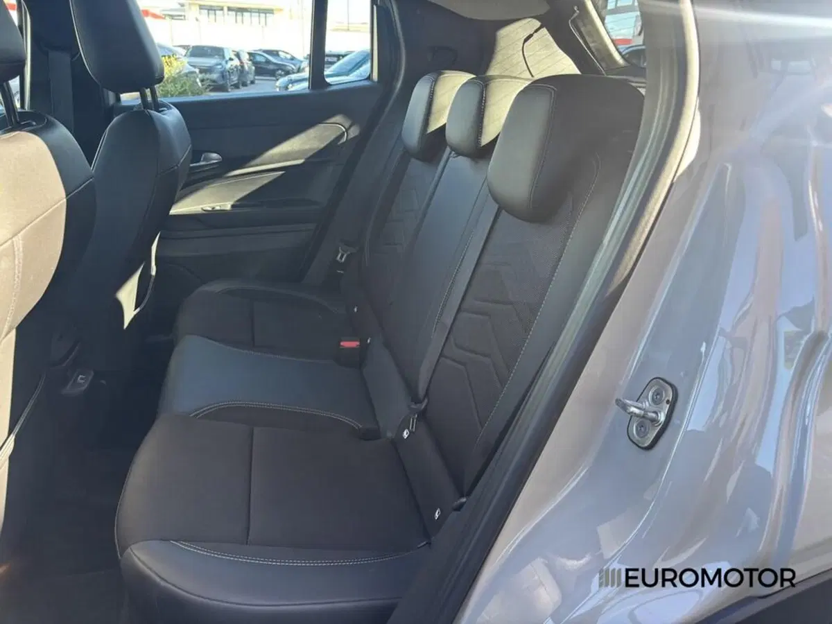 Jeep Avenger usata a Bari (10)