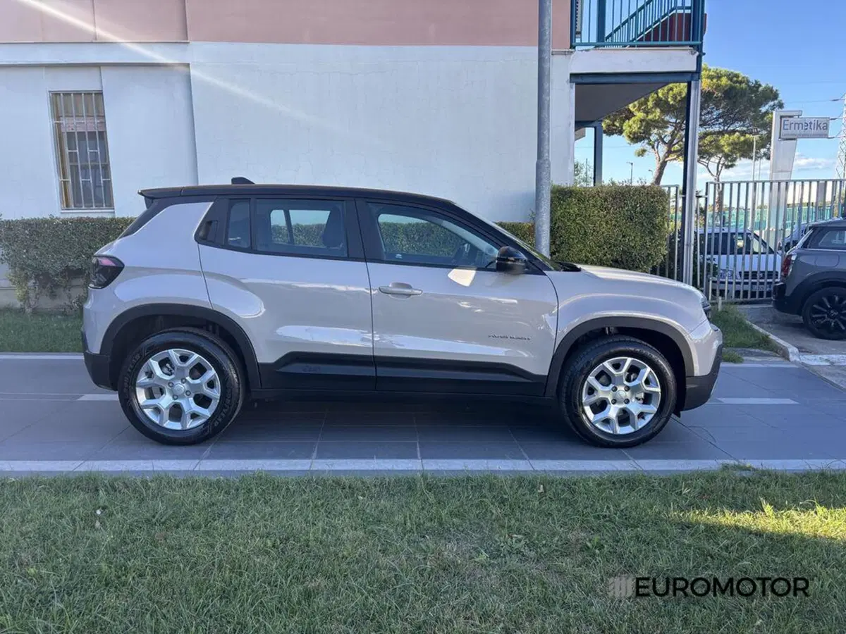 Jeep Avenger usata a Bari (4)