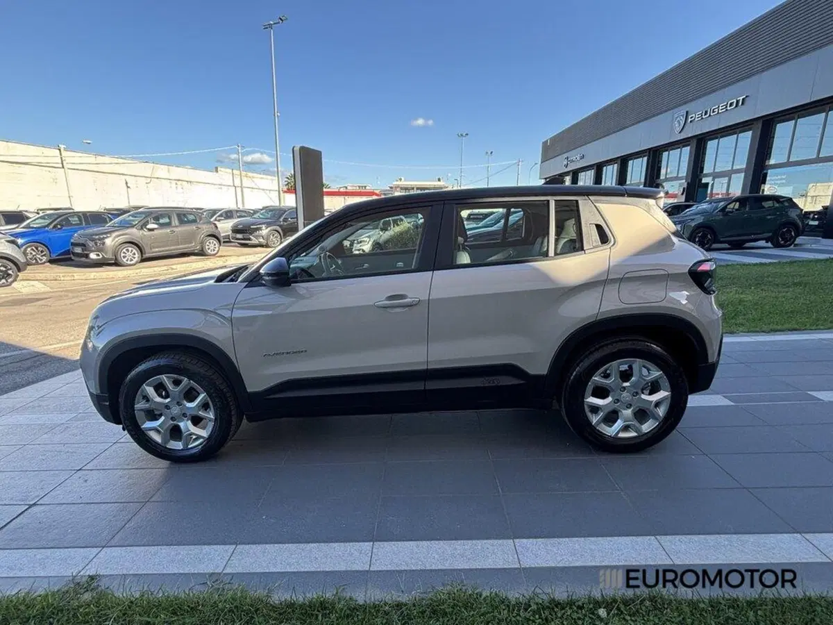 Jeep Avenger usata a Bari (8)