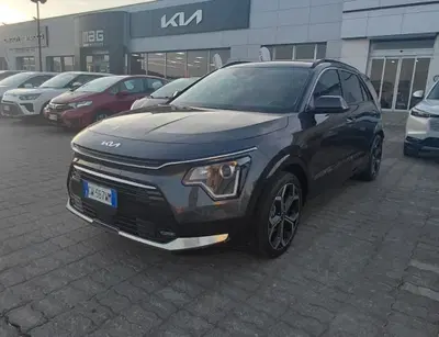 Kia Niro 1.6 GDi DCT HEV Style del 2025 usata a Rende