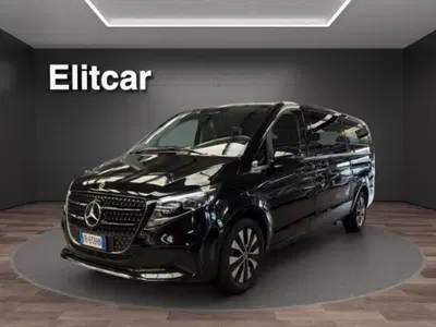 Mercedes-Benz Classe V 250 d Automatic Premium Extralong del 2025 usata a Magenta
