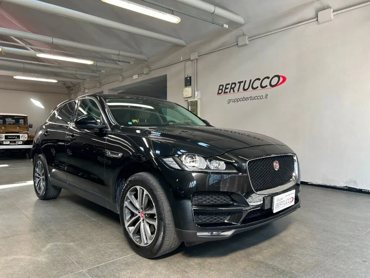 Jaguar F-Pace usata a Verona