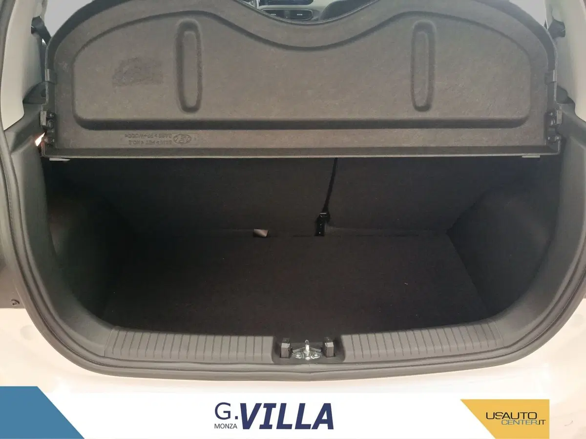 Hyundai i10 nuova a Monza e Brianza (14)