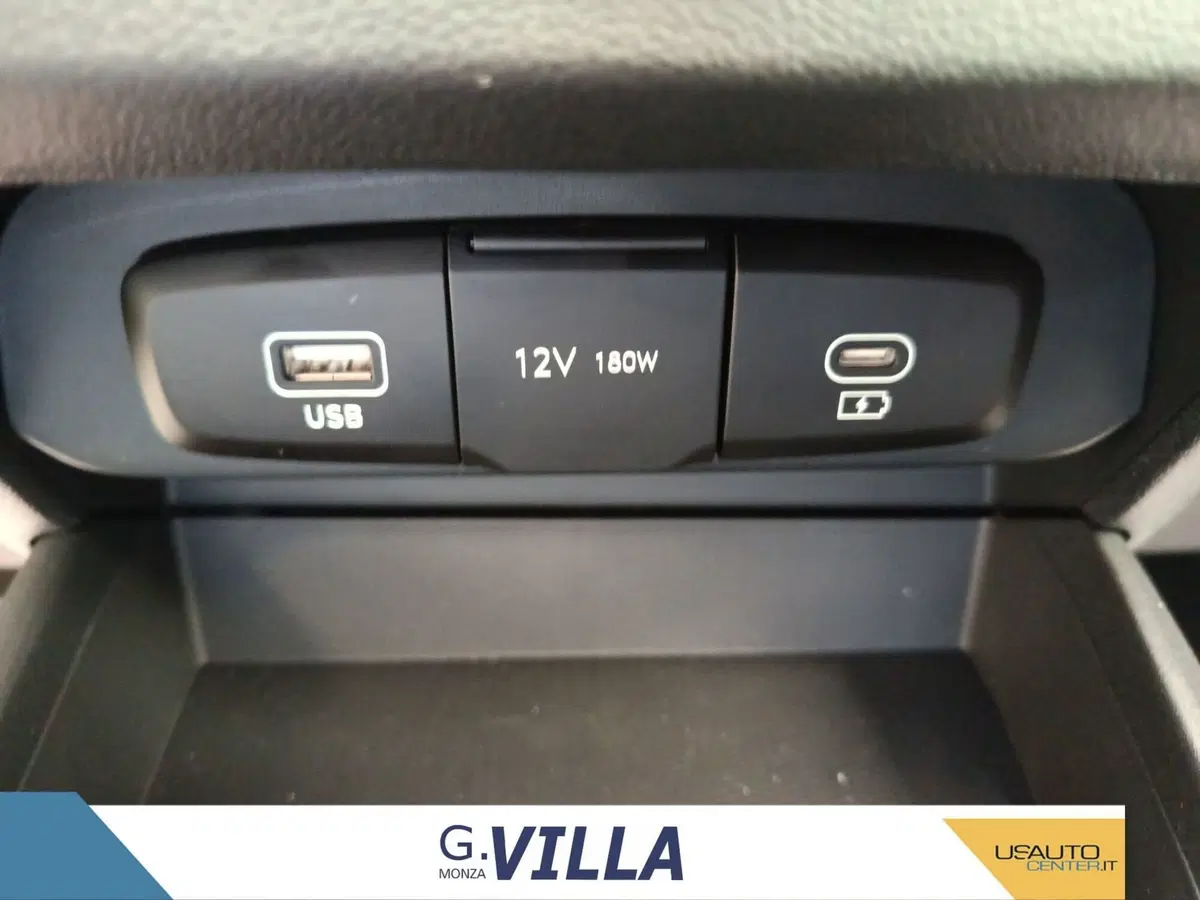 Hyundai i10 nuova a Monza e Brianza (18)