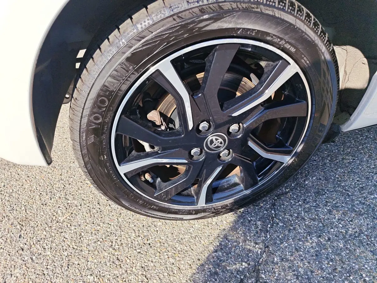 Toyota Yaris usata a Milano (16)