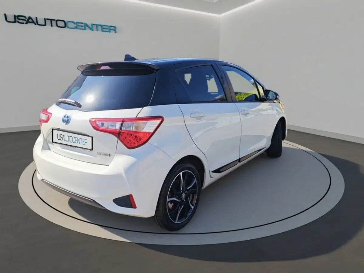 Toyota Yaris usata a Milano (4)