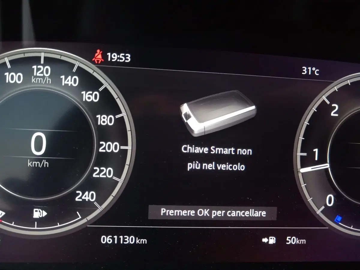 Land Rover Discovery Sport usata a Alessandria (17)