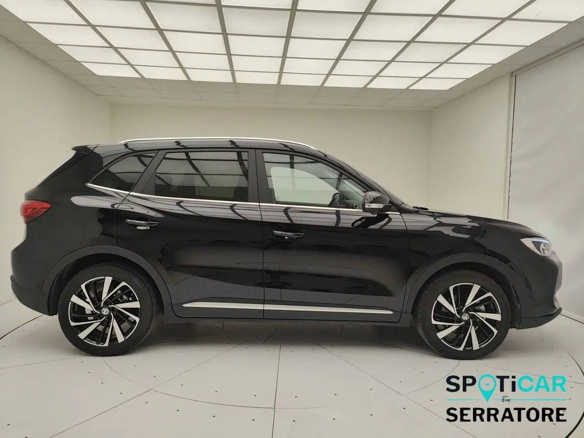 Mg ZS EV usata a Como (18)