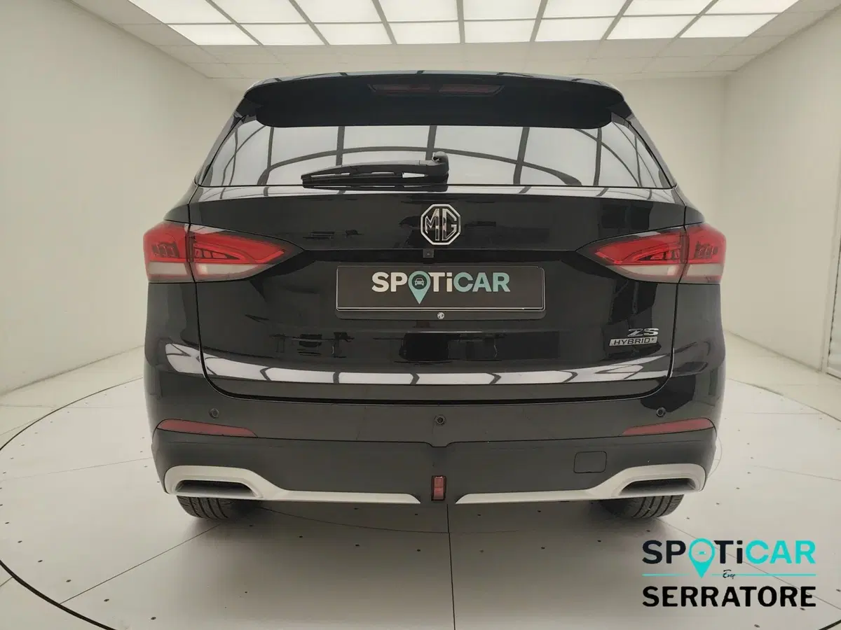 Mg ZS EV usata a Como (5)