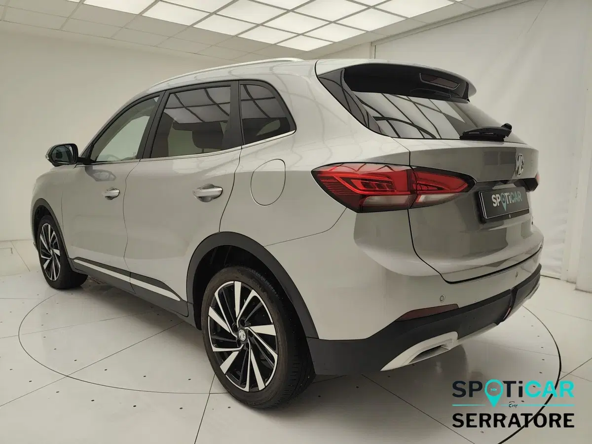 Mg ZS EV usata a Como (4)