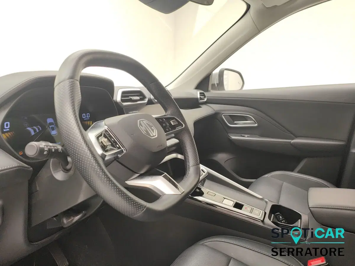 Mg ZS EV usata a Como (9)