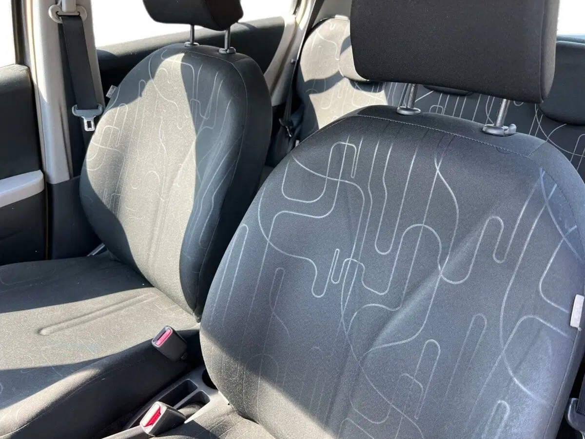 Toyota Yaris usata a Sondrio (10)