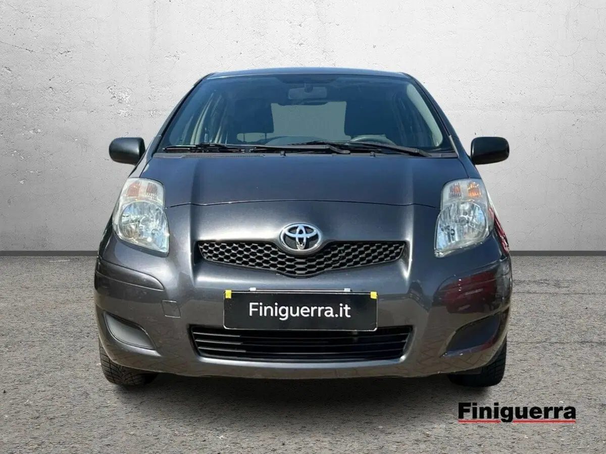 Toyota Yaris usata a Sondrio (2)