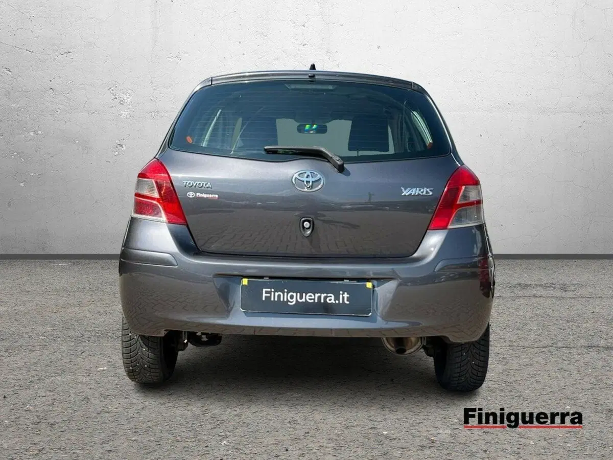 Toyota Yaris usata a Sondrio (3)