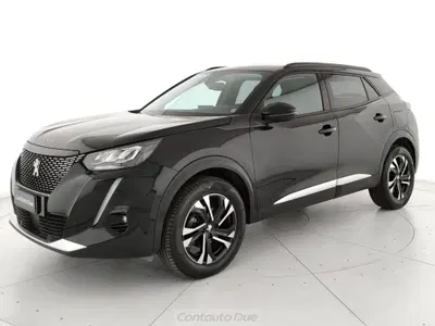 Peugeot 2008 BlueHDi 110 S&S Allure Pack del 2022 usata a Teverola