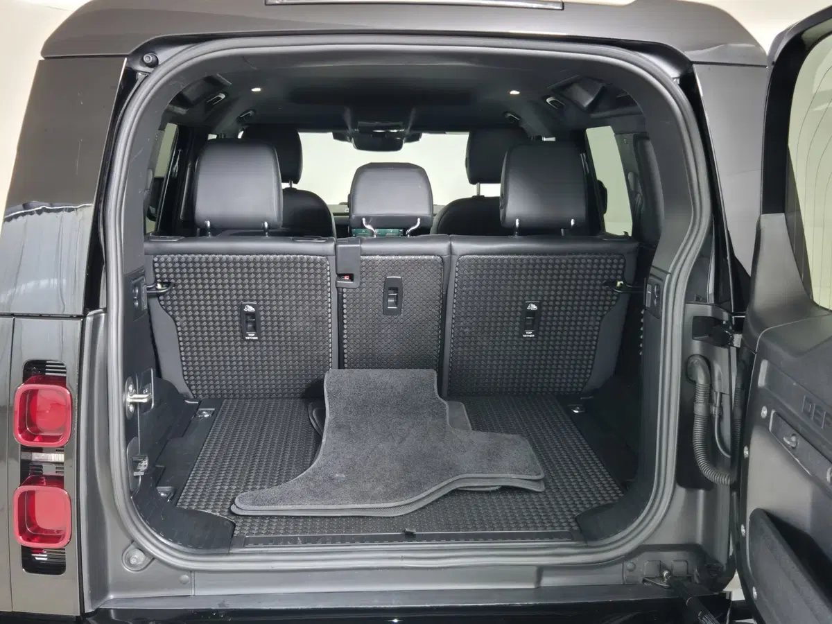 Land Rover Defender usata a Torino (12)