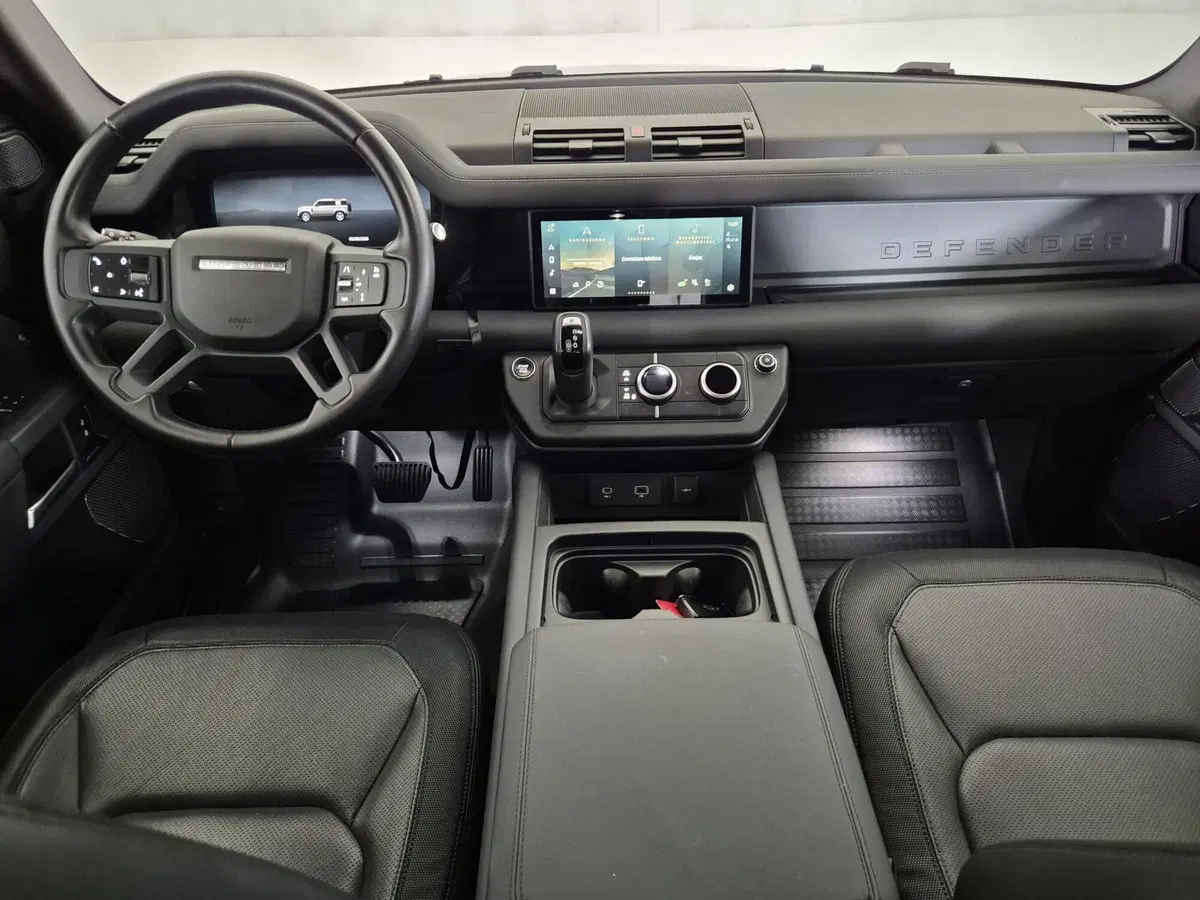 Land Rover Defender usata a Torino (4)