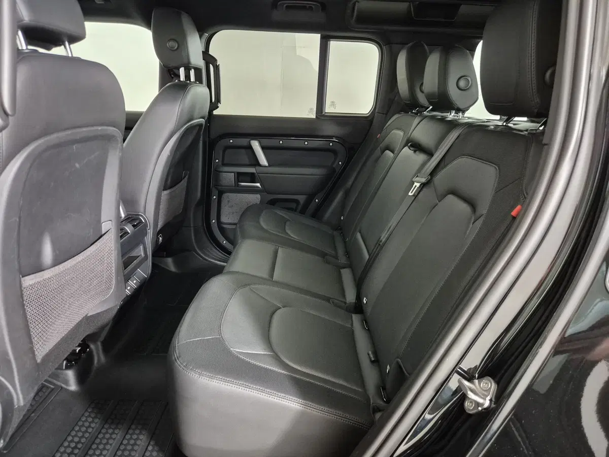 Land Rover Defender usata a Torino (5)