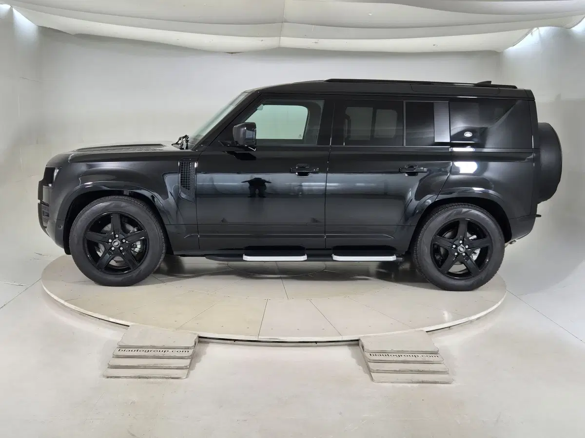 Land Rover Defender usata a Torino (6)