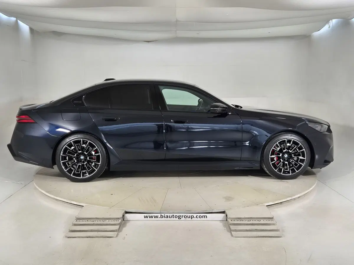 BMW Serie 5 usata a Torino (6)