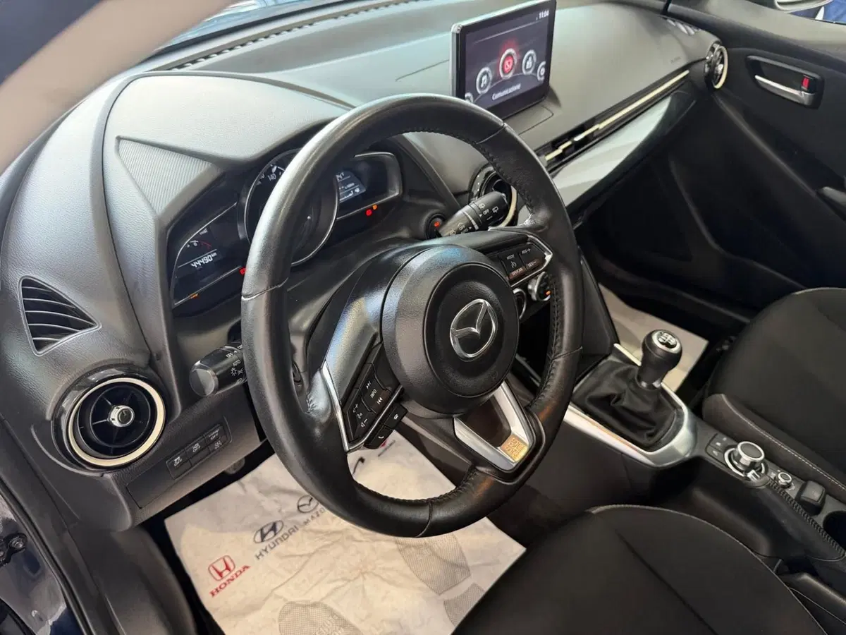 Mazda Mazda2 usata a Napoli (10)