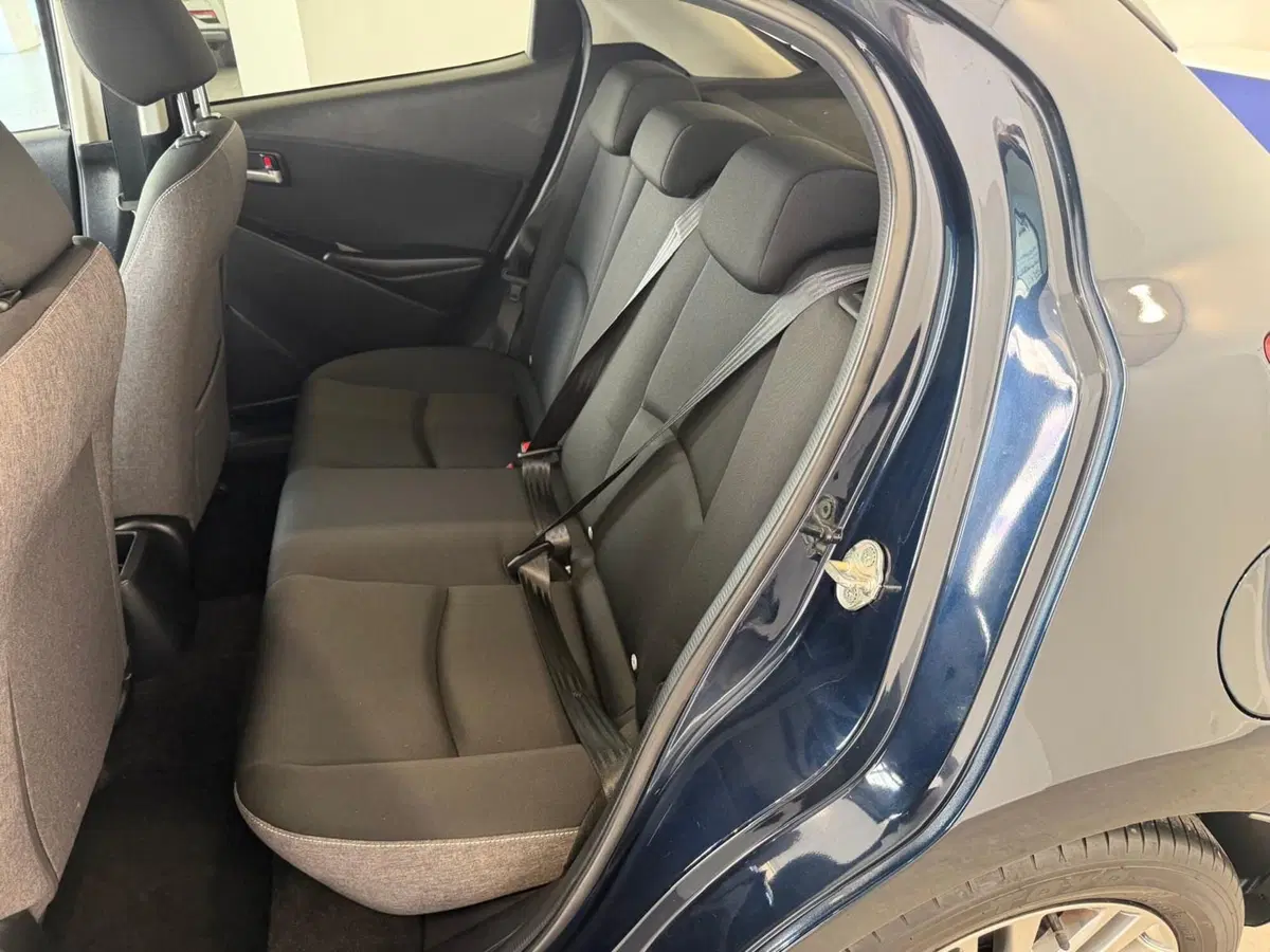Mazda Mazda2 usata a Napoli (18)