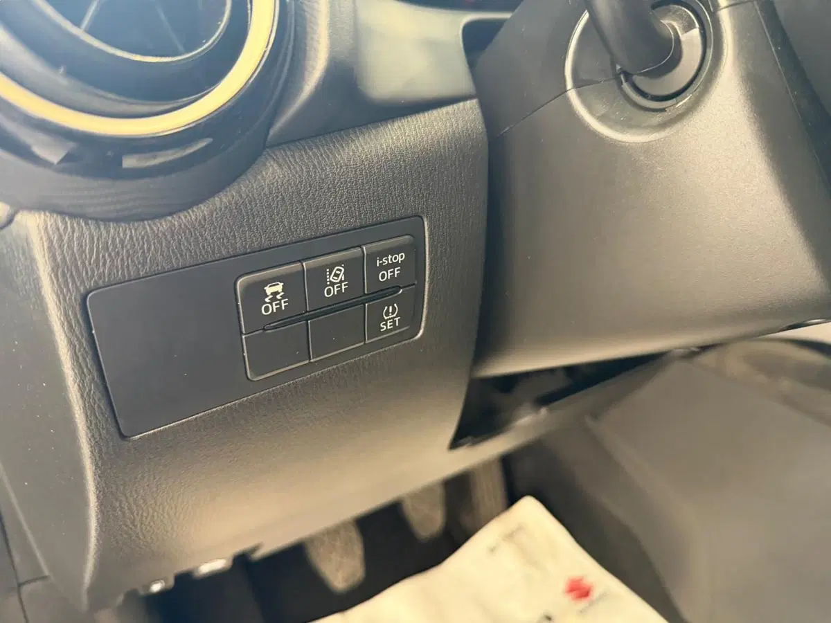 Mazda Mazda2 usata a Napoli (9)