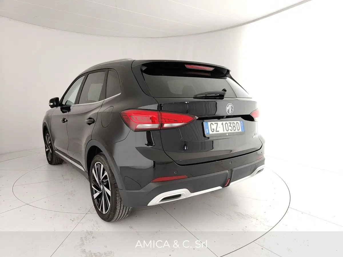 Mg ZS EV usata a Caserta (9)