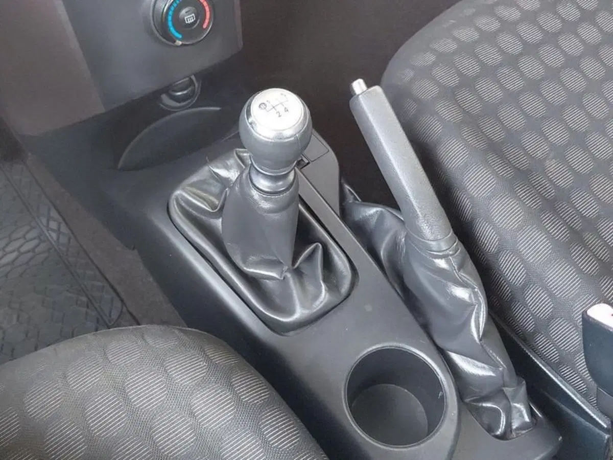 Toyota iQ usata a Cagliari (12)
