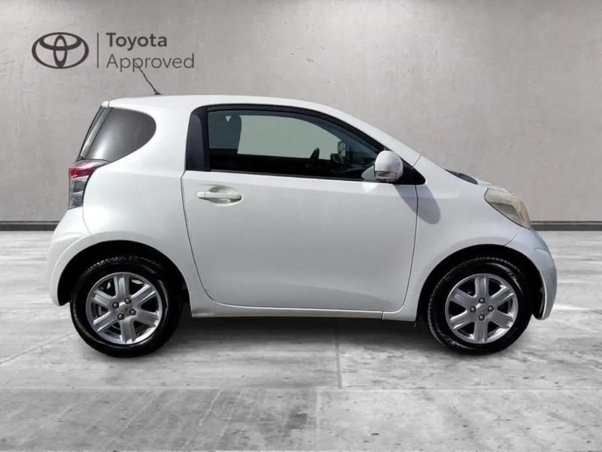 Toyota iQ usata a Cagliari (4)