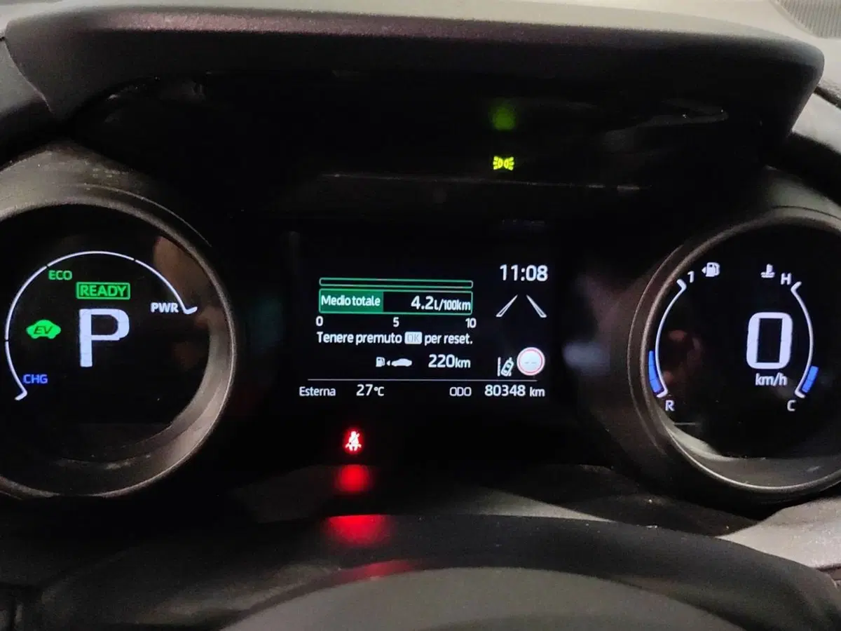 Toyota Yaris usata a Milano (10)