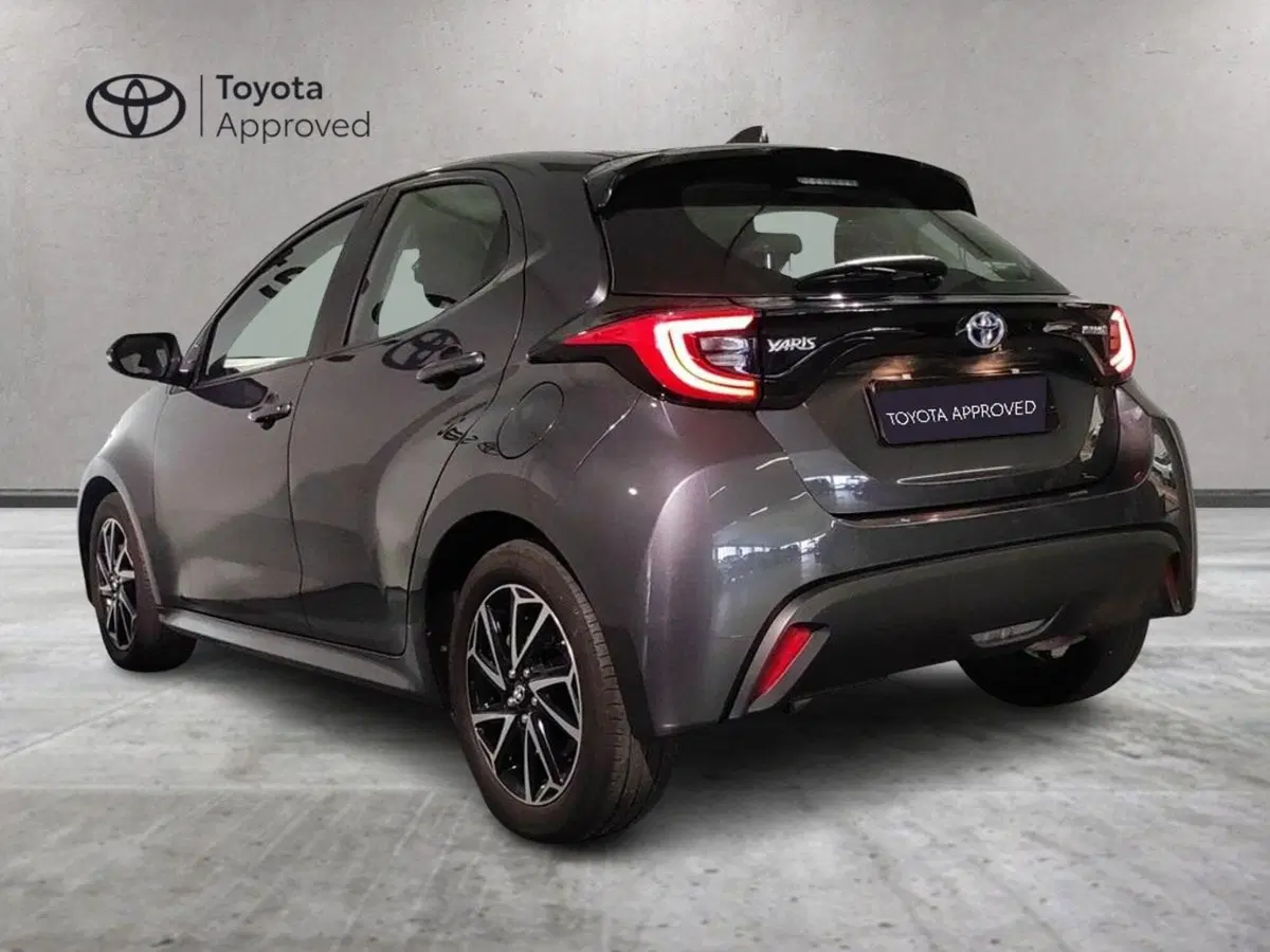 Toyota Yaris usata a Milano (6)
