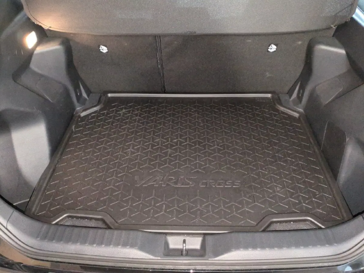 Toyota Yaris Cross usata a Milano (10)
