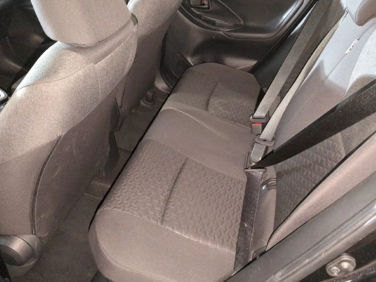 Toyota Yaris Cross usata a Milano (11)