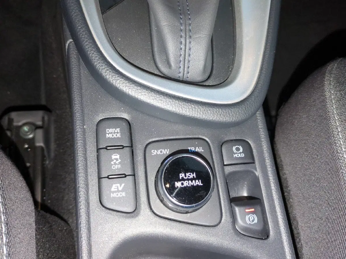 Toyota Yaris Cross usata a Milano (16)