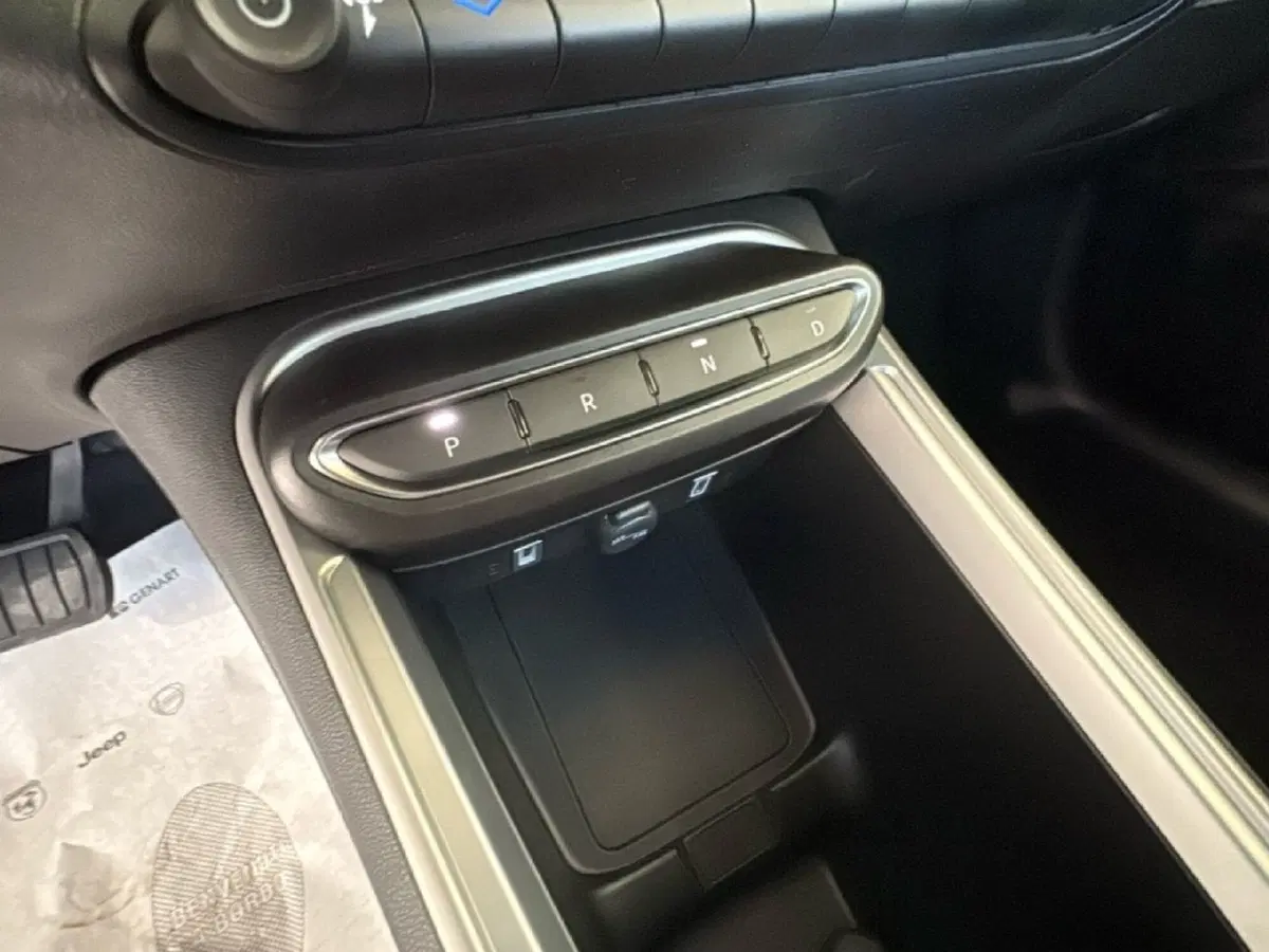 Jeep Avenger nuova a Agrigento (17)