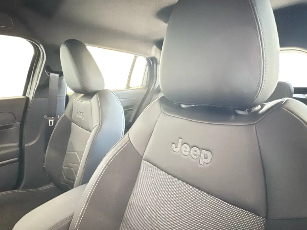 Jeep Avenger nuova a Agrigento (20)