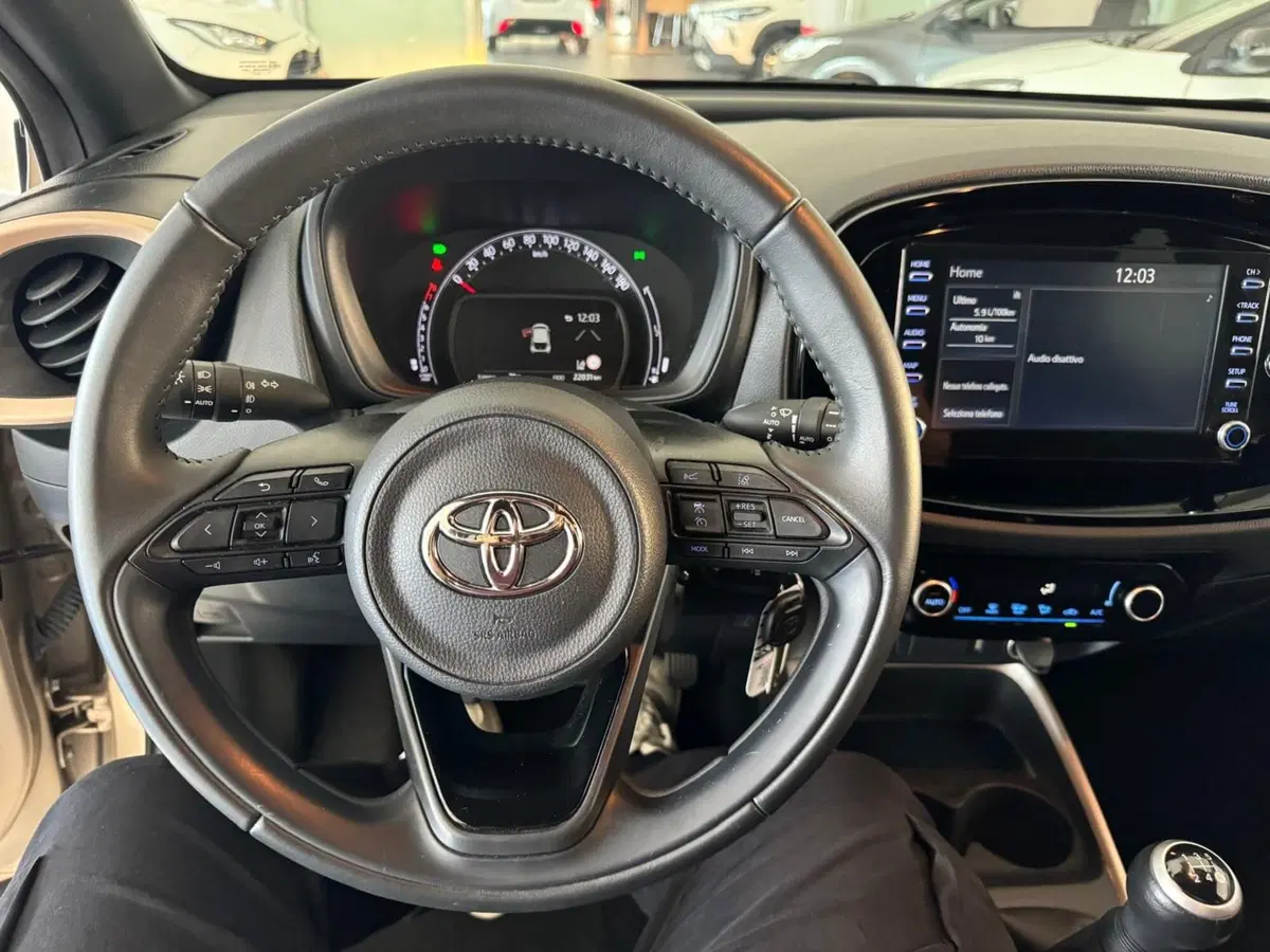 Toyota Aygo X usata a Modena (10)