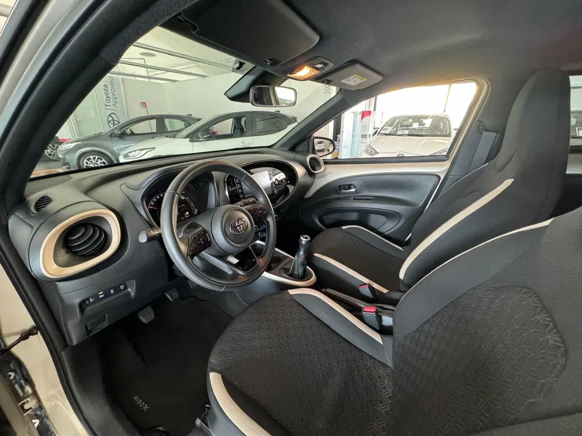 Toyota Aygo X usata a Modena (11)
