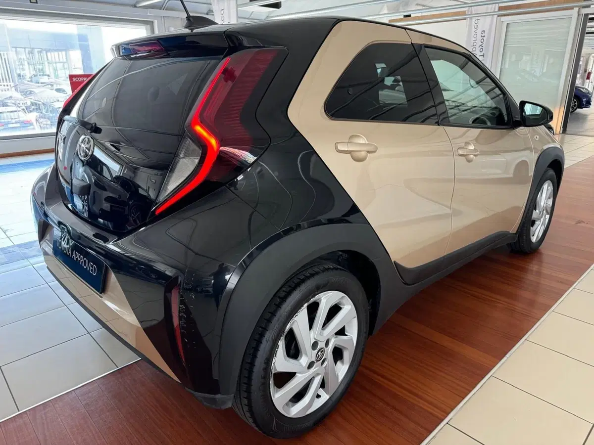 Toyota Aygo X usata a Modena (6)