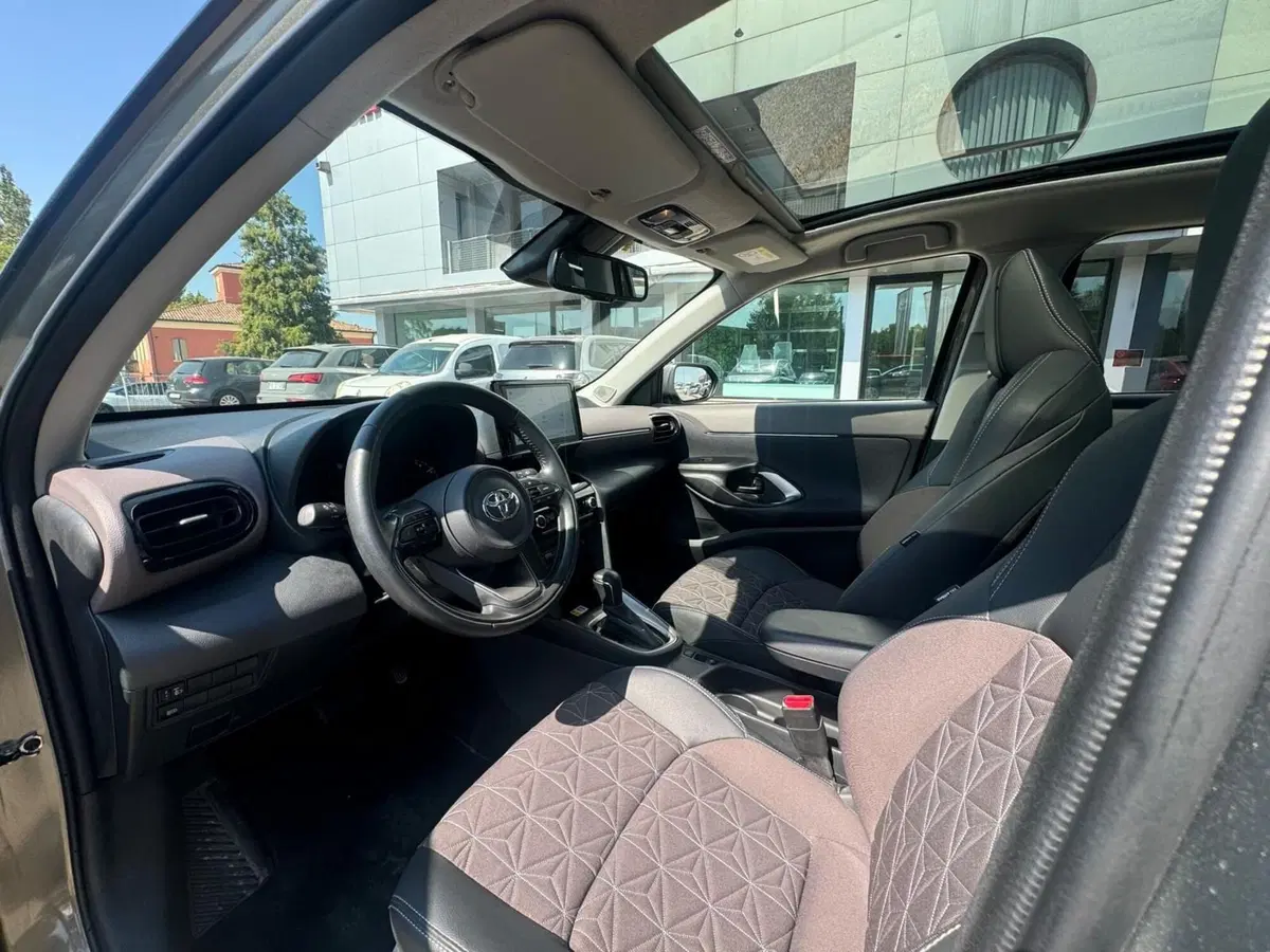 Toyota Yaris Cross usata a Modena (12)