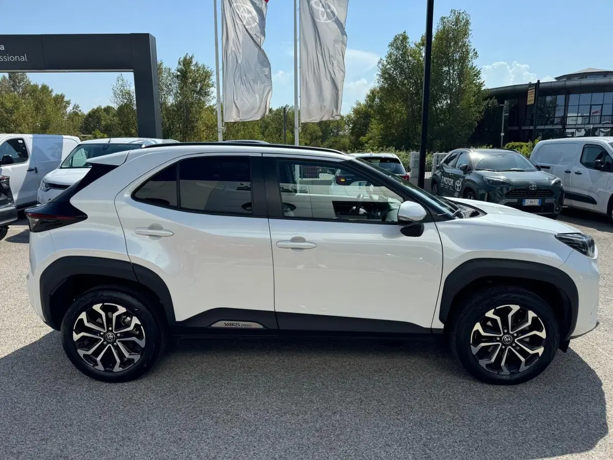 Toyota Yaris Cross usata a Modena (5)