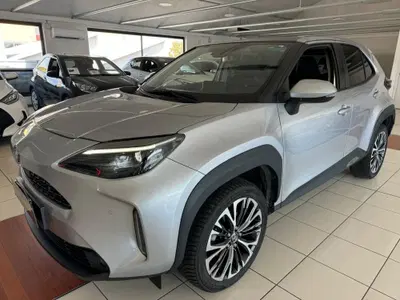 Toyota Yaris Cross 1.5 Hybrid 5p. E-CVT Lounge del 2022 usata a Modena