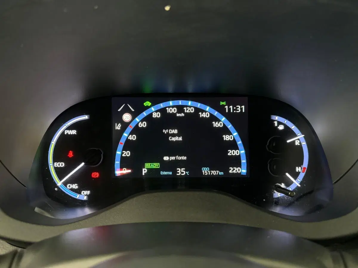 Toyota Yaris Cross usata a Modena (10)