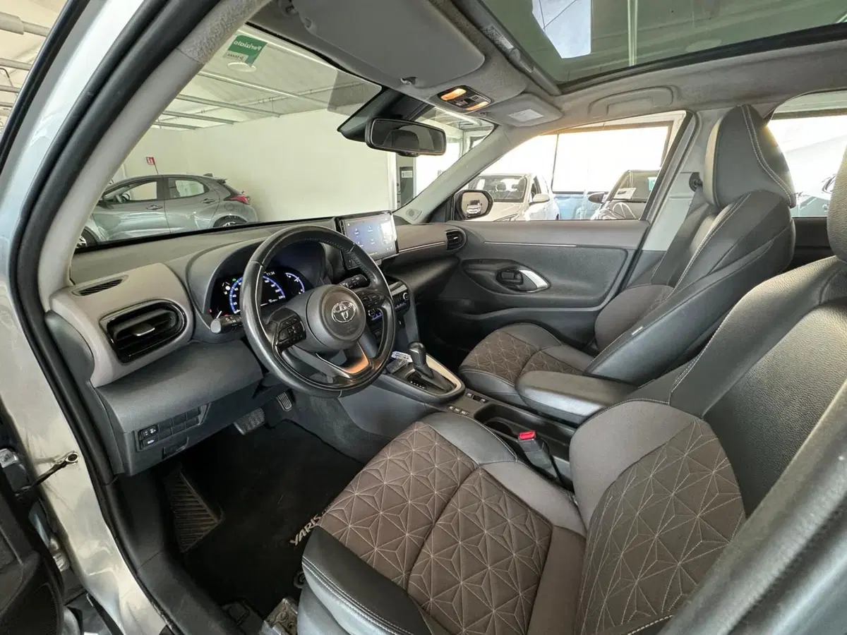 Toyota Yaris Cross usata a Modena (12)