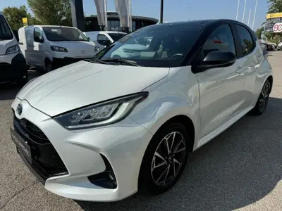 Toyota Yaris 1.5 Hybrid 5 porte Style del 2022 usata a Modena