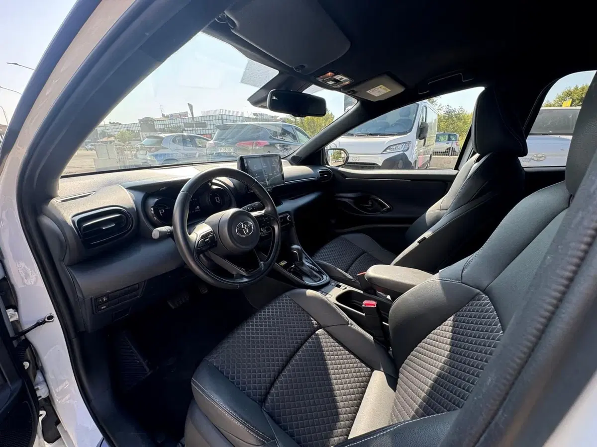 Toyota Yaris usata a Modena (12)